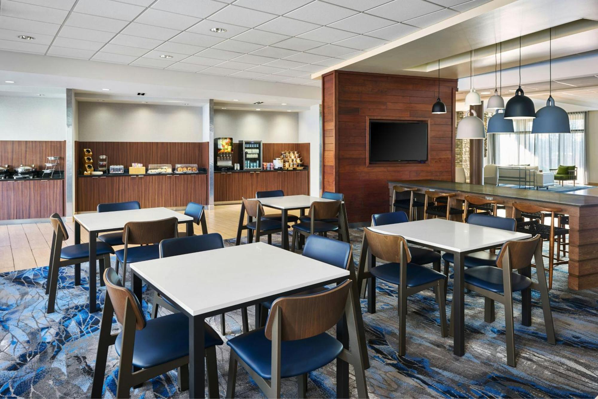 Fairfield By Marriott & Turkey Creek 3*